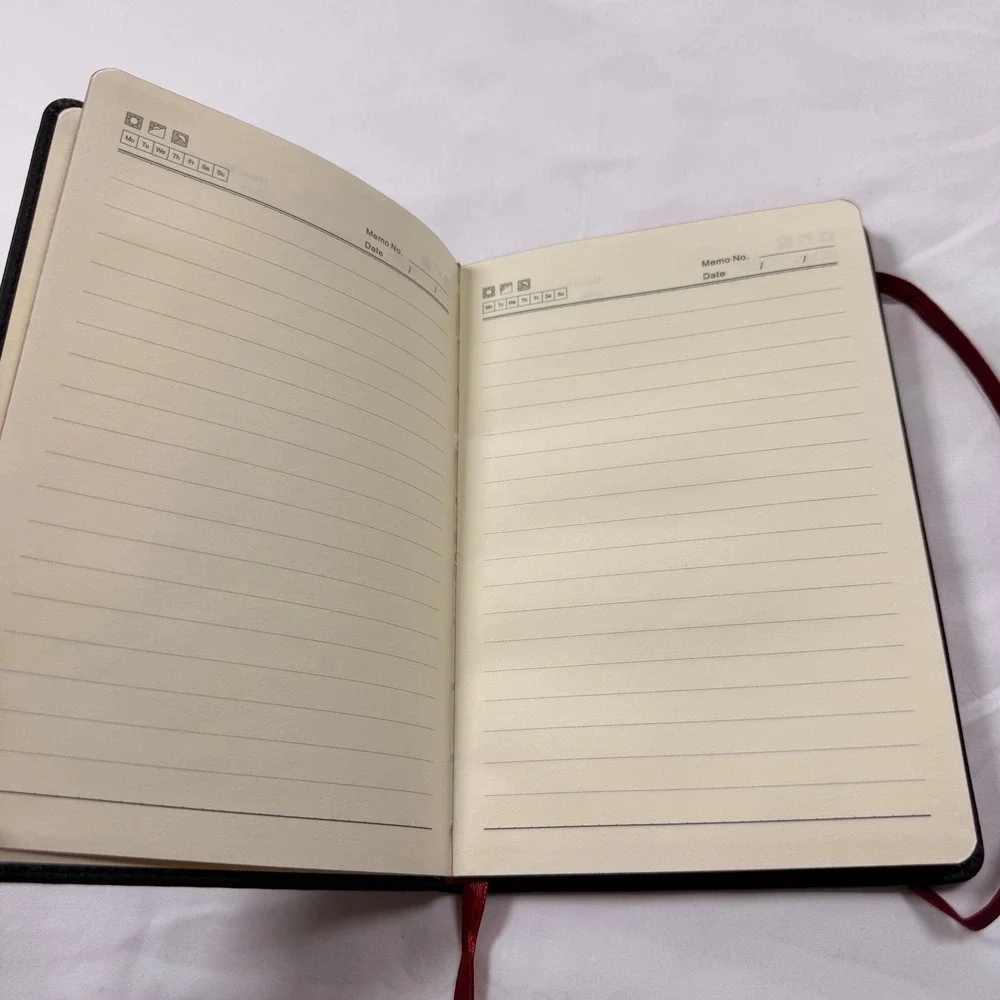 Game of Thrones Melisandre Journal The Night‎ Is Dark Black Silver Notebook